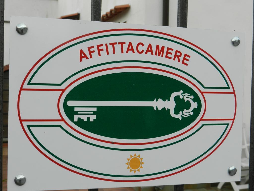Il Capanno Hotel Pietra Ligure Luaran gambar