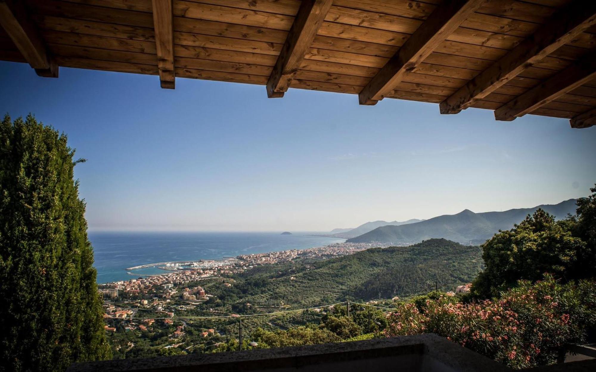 Il Capanno Hotel Pietra Ligure Luaran gambar
