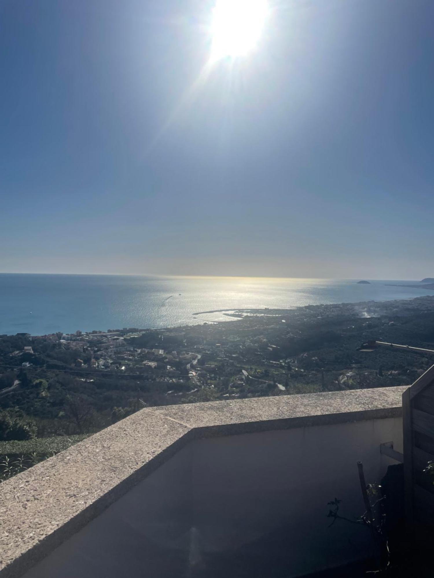 Il Capanno Hotel Pietra Ligure Luaran gambar
